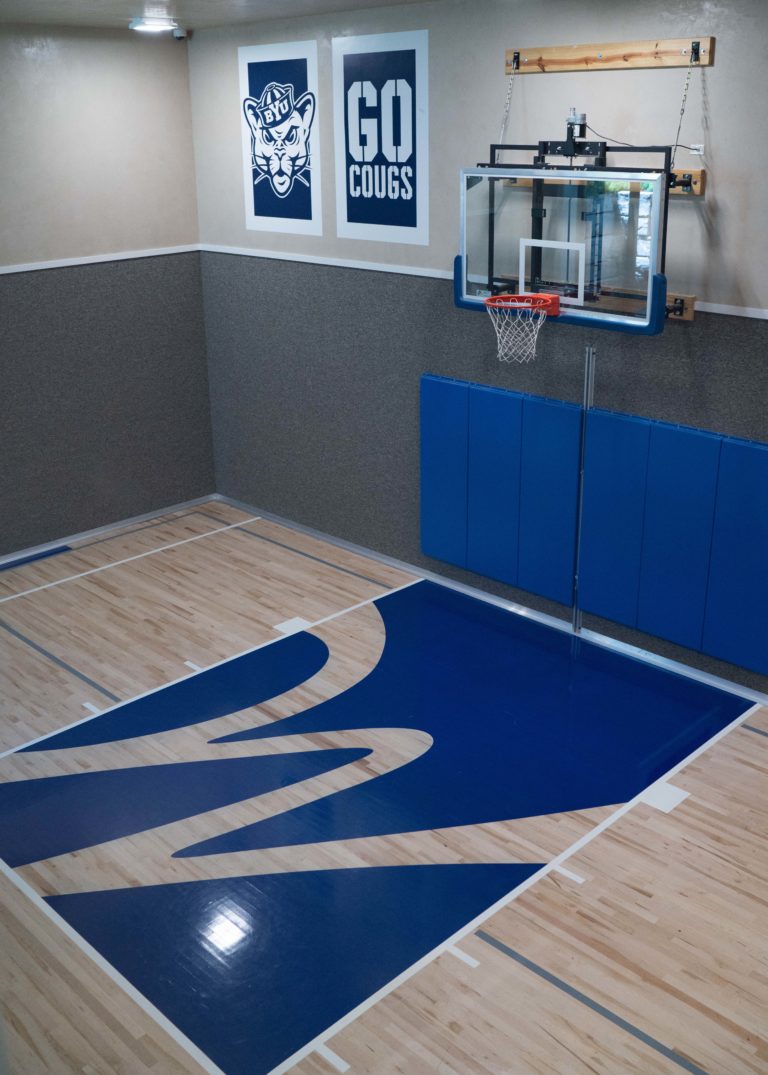 Houzz T.V. Sport Court